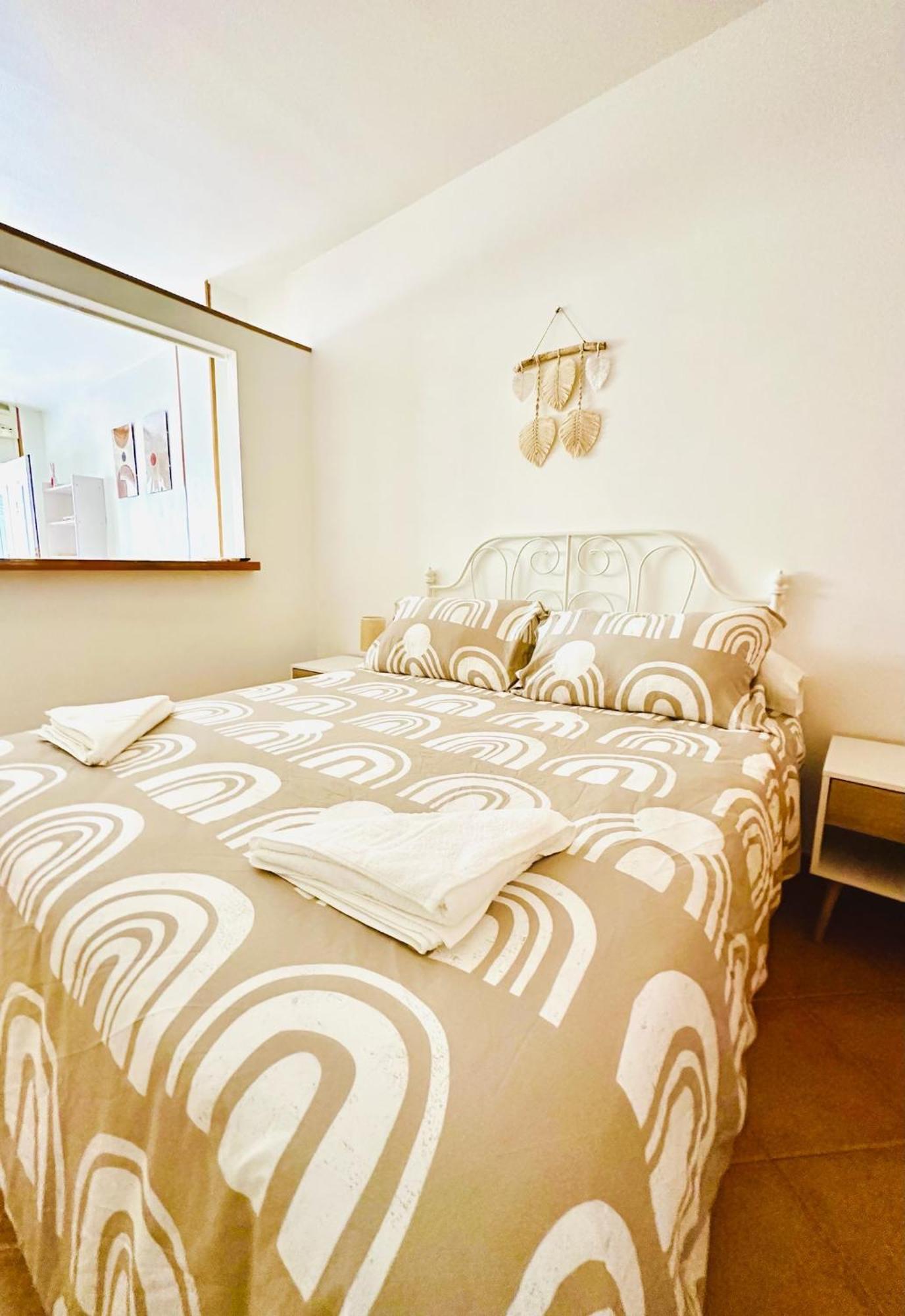 לה קאלה דה מיחאס Centre Village Apartment מראה חיצוני תמונה