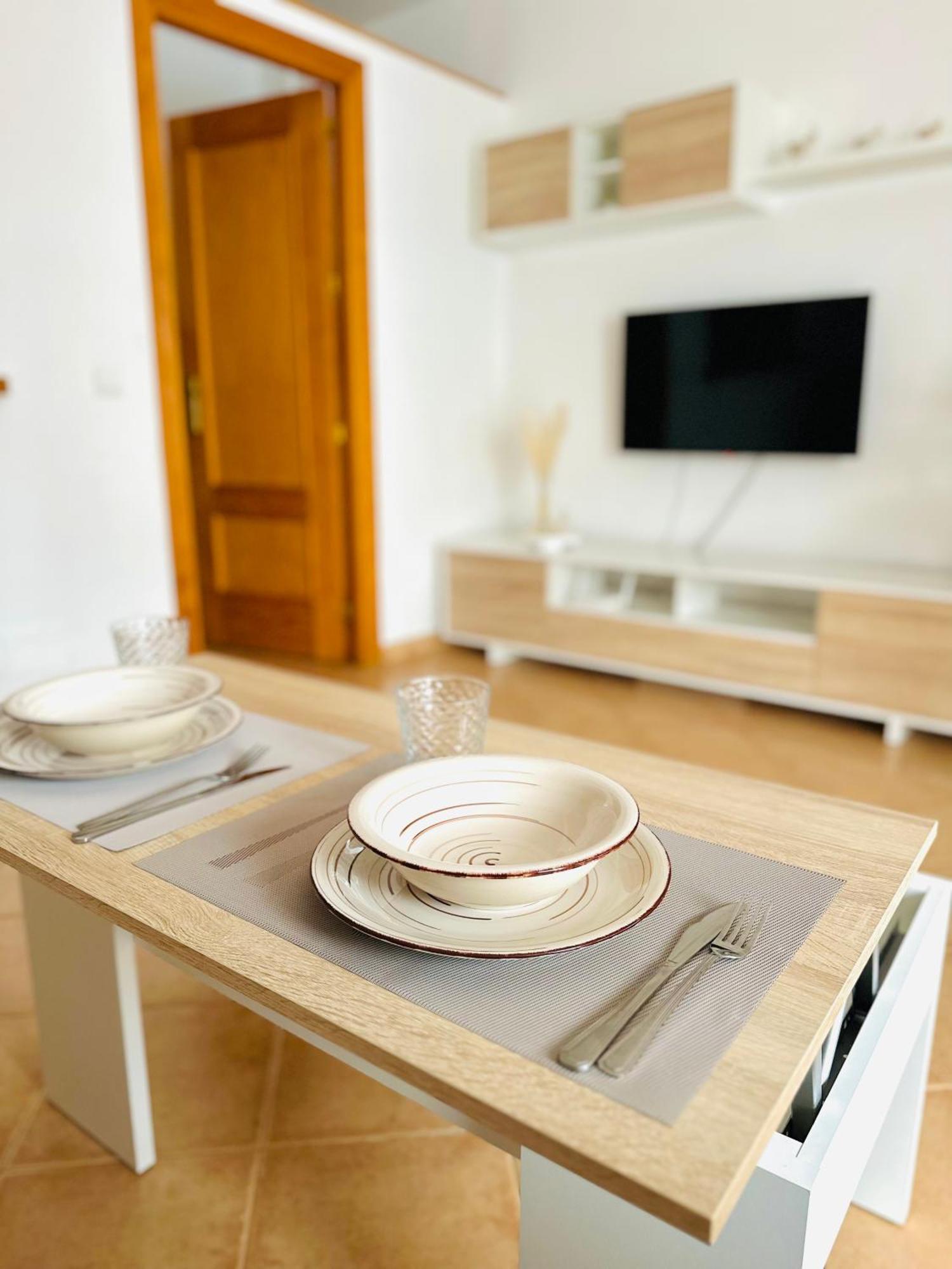 לה קאלה דה מיחאס Centre Village Apartment מראה חיצוני תמונה